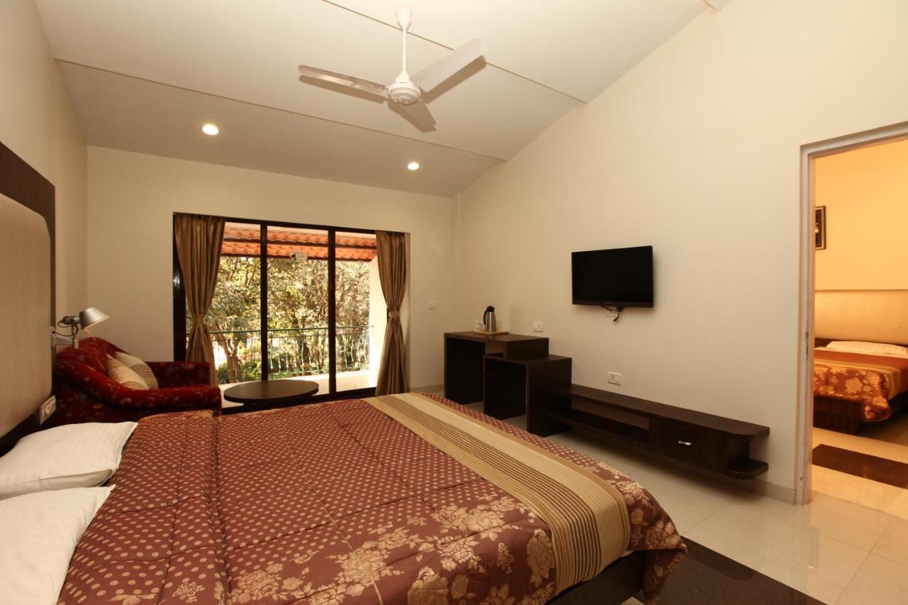 Usha Ascot Hotel Matheran Kültér fotó